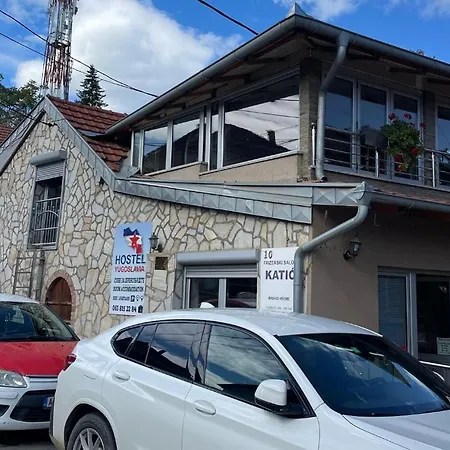 Yugoslavija 2 Centar *