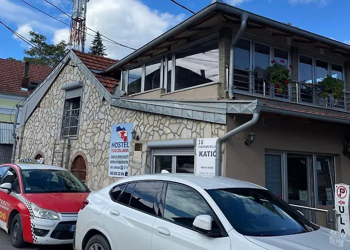 Yugoslavija 2 Centar *